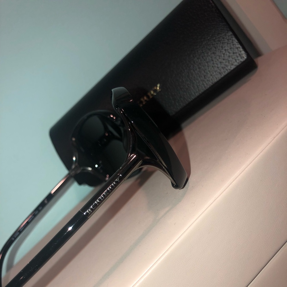 Burberry sunglasses